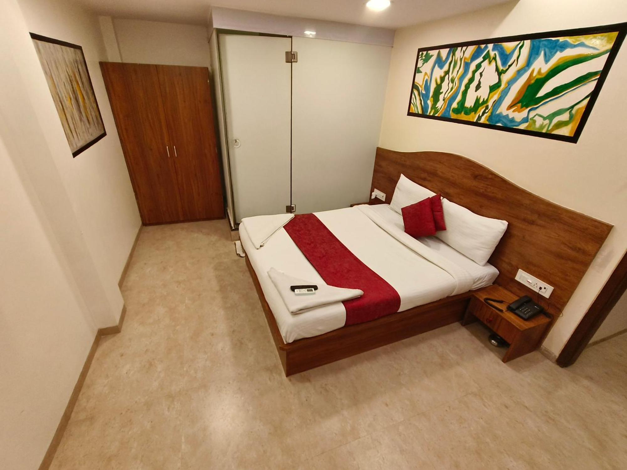 Hotel Beach Crown Juhu - Mumbai — Photos 1